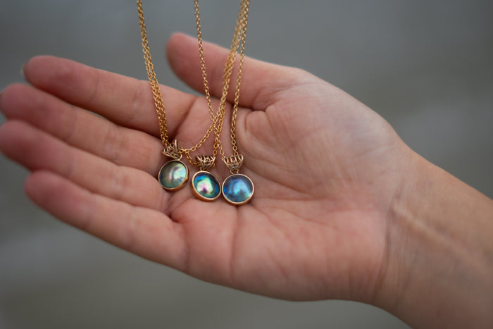 The Ultimate Guide to Paua Shell Jewellery: New Zealand's Ocean Treasure