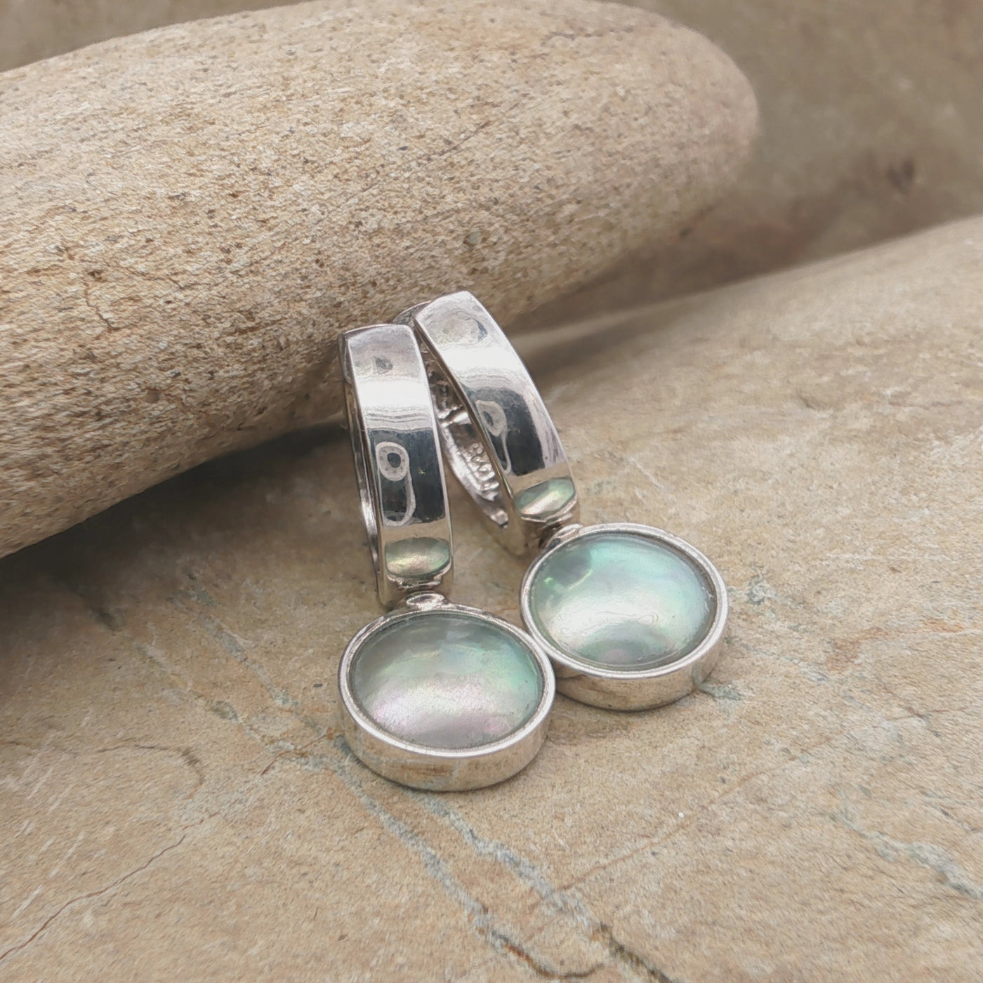 Pearl Torea Earrings - Huggie