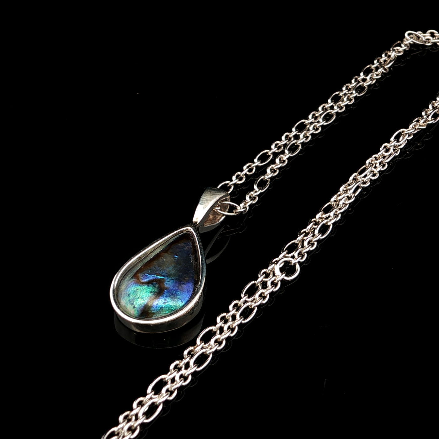 Pearl Teardrop Necklace