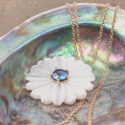 Pearl Marlborough Daisy Necklace - Yellow Gold 9ct