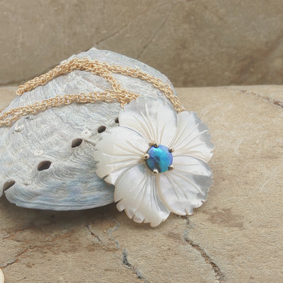 Pearl Petite White Daffodil Necklace