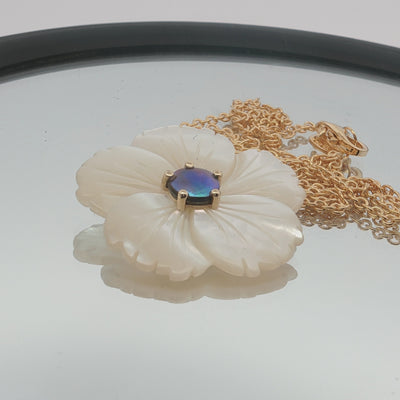 Pearl Petite White Daffodil Necklace