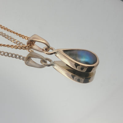 Pearl Ocean Kiss Necklace - 9ct Gold
