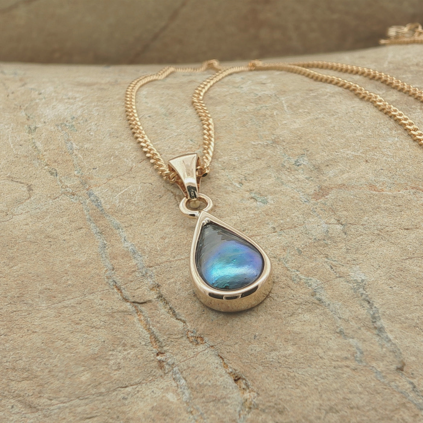 Pearl Ocean Kiss Necklace - 9ct Gold