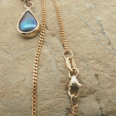 Pearl Ocean Kiss Necklace - 9ct Gold
