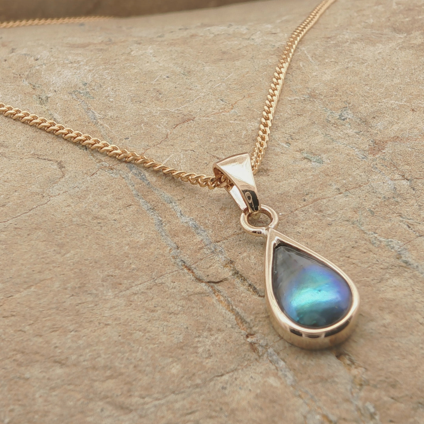 Pearl Ocean Kiss Necklace - 9ct Gold