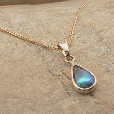 Pearl Ocean Kiss Necklace - 9ct Gold