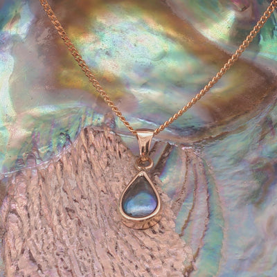 Pearl Ocean Kiss Necklace - 9ct Gold