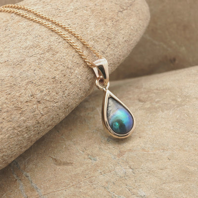 Pearl Ocean Kiss Necklace - 9ct Gold