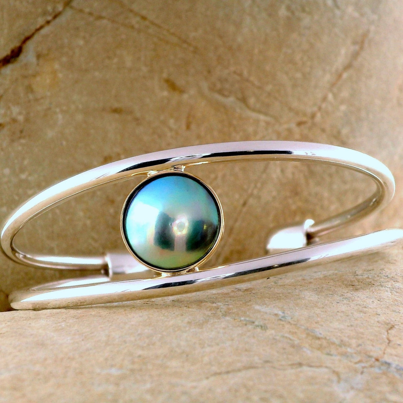 Pearl Tory Bangle