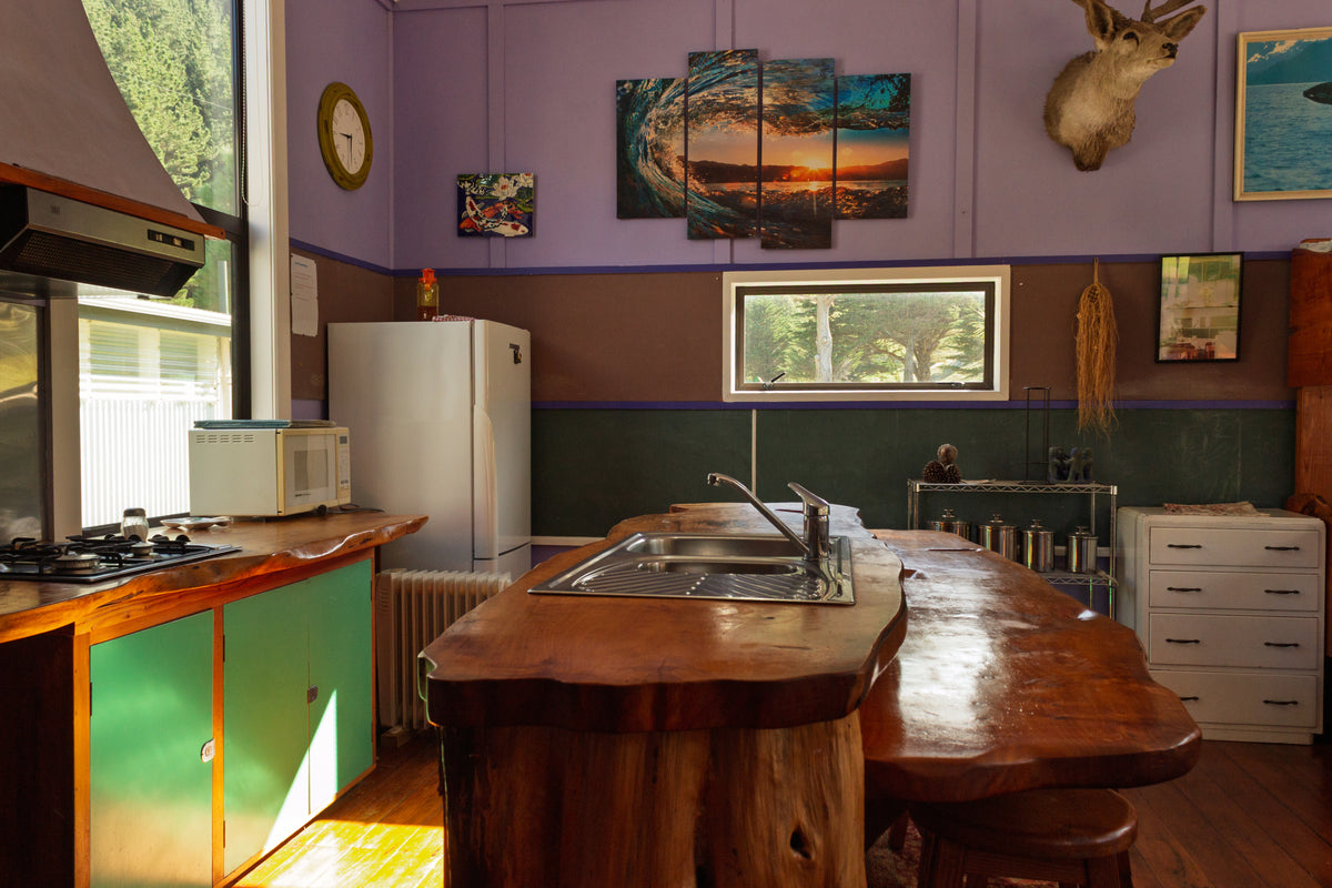 Kitchen, no oven