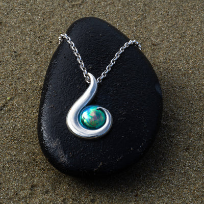 Hook necklace