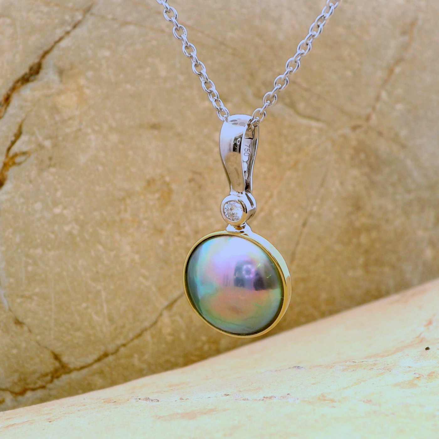 Pearl Ocean Elegance Necklace