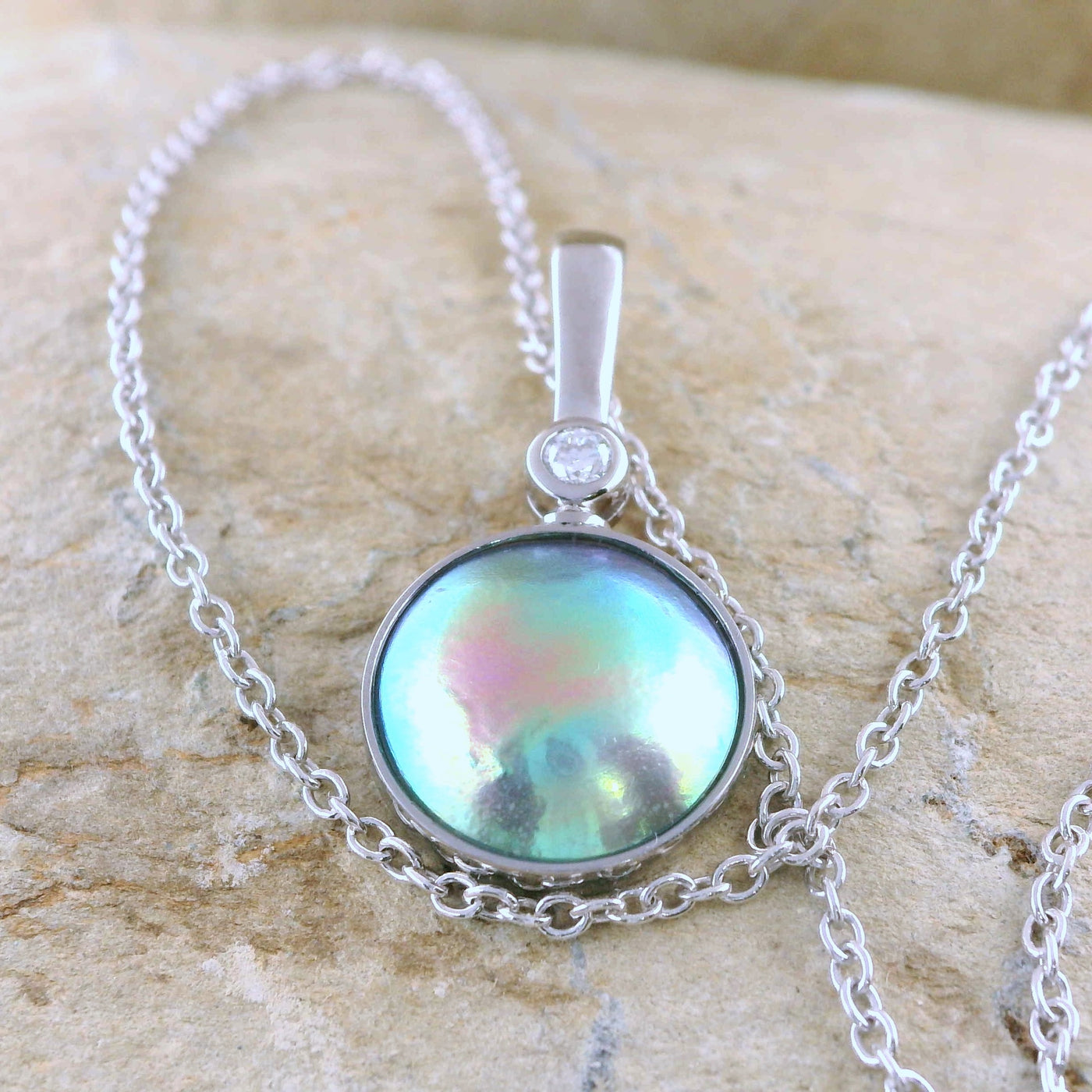 luxe pearl necklace