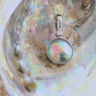 paua Pearl rare pendant