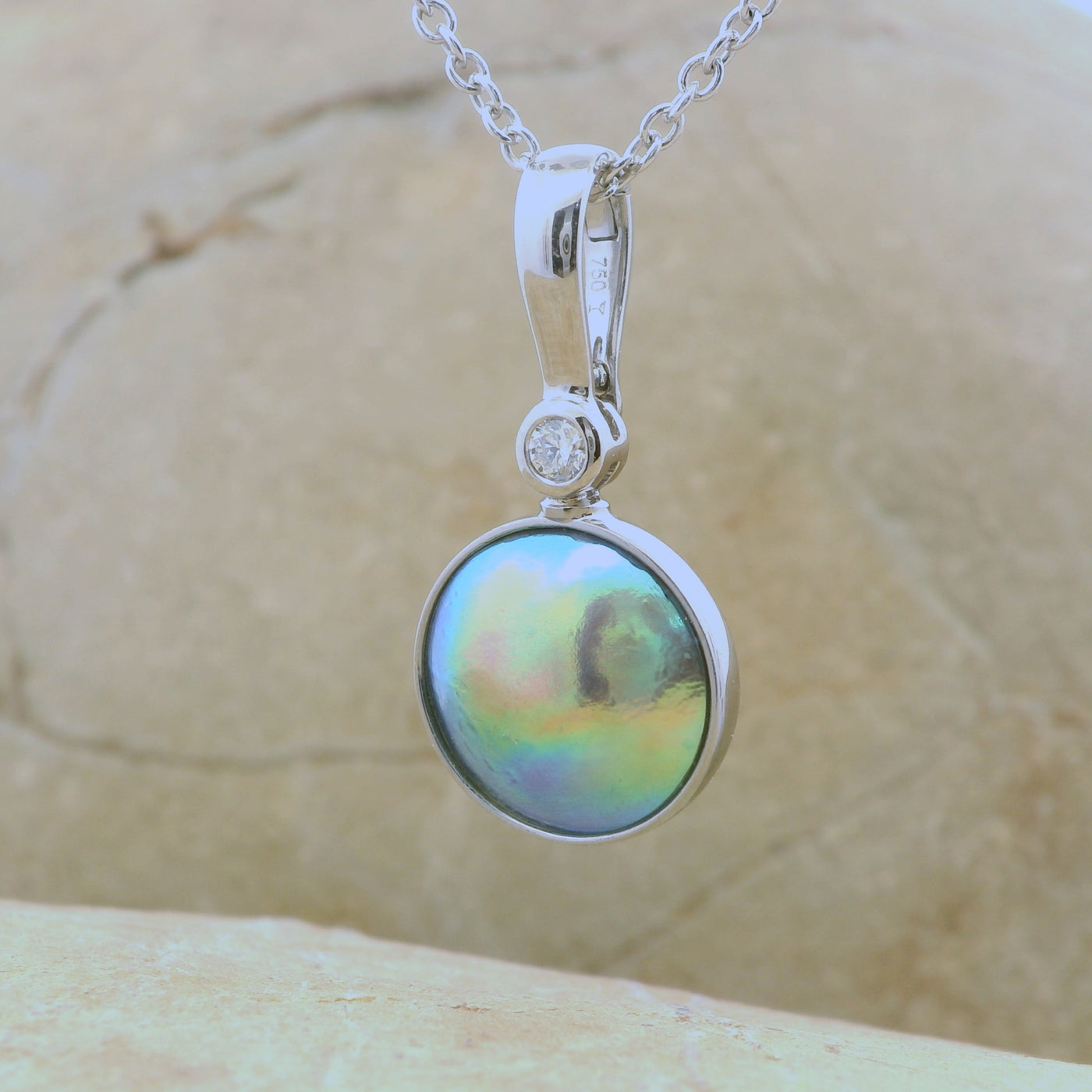white gold luxe pendant pearl