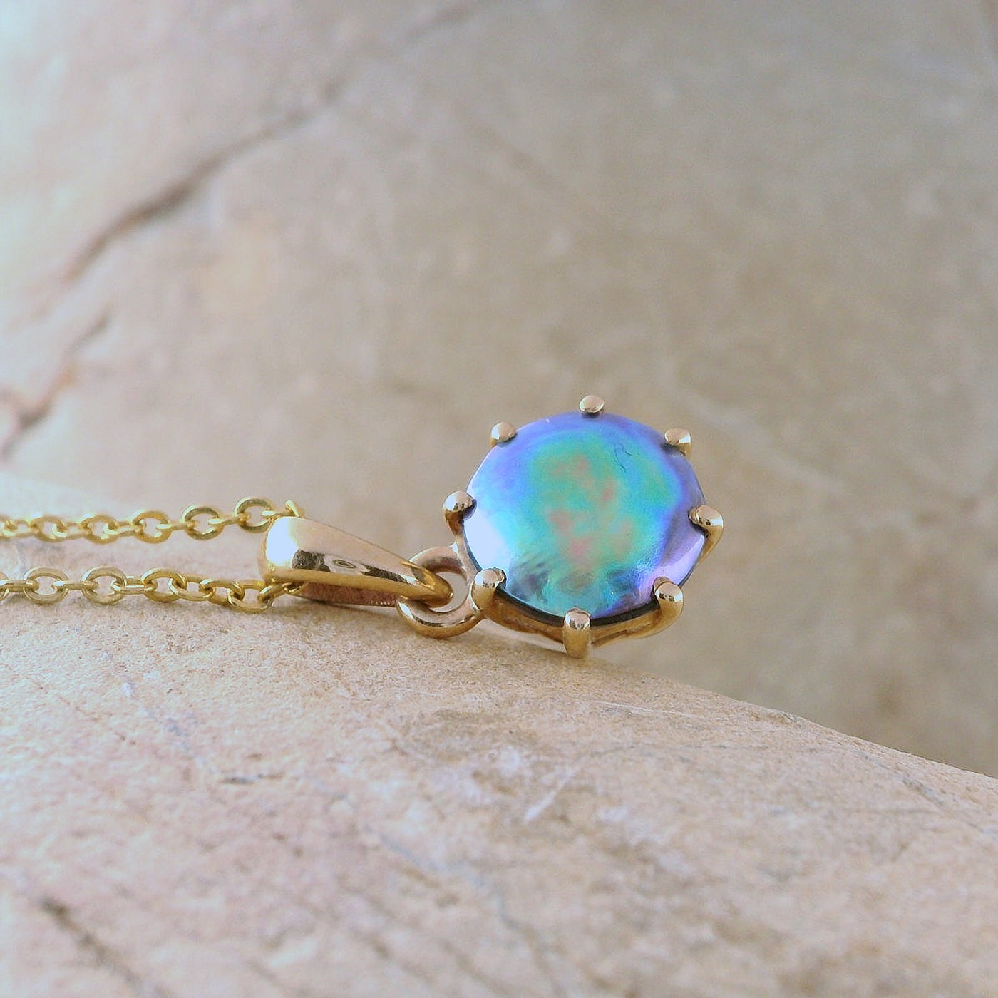 10. Pearl Nebular Necklace - October Rainbow Pearl