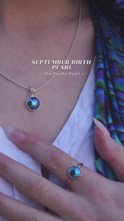 Pearl Arapawa Curve Hook Necklace - Small 9CT