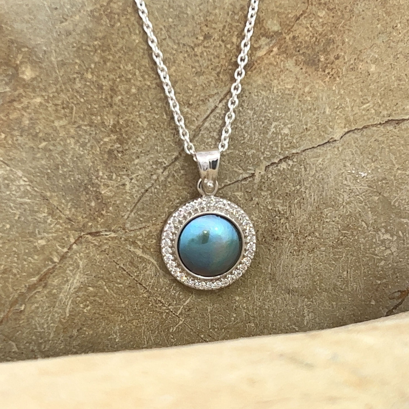 Blue Pearl Essence Necklace