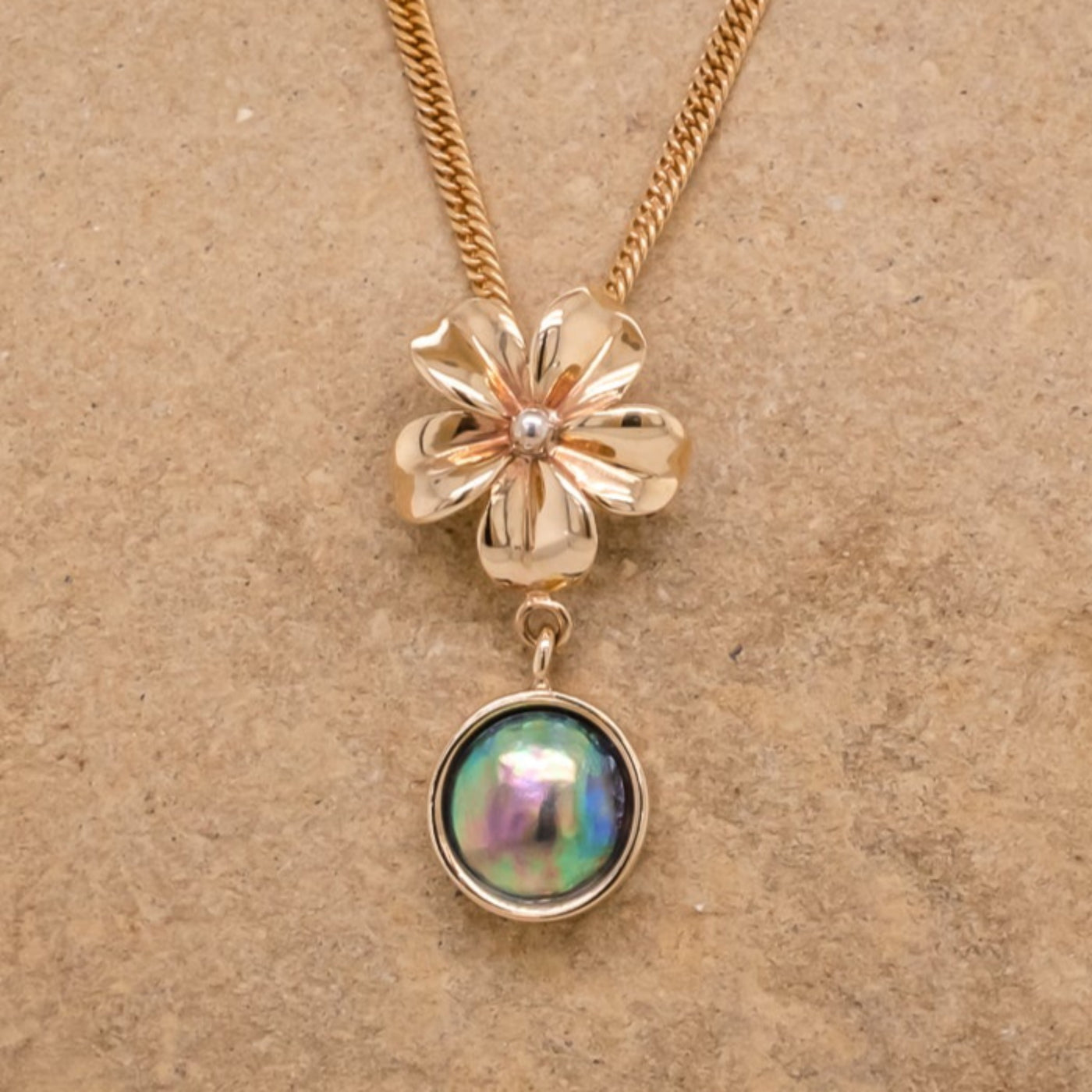 Pearl Little Flower Necklace